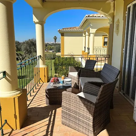 2 Bedroom With Pool View At Gramacho Golf * Estômbar